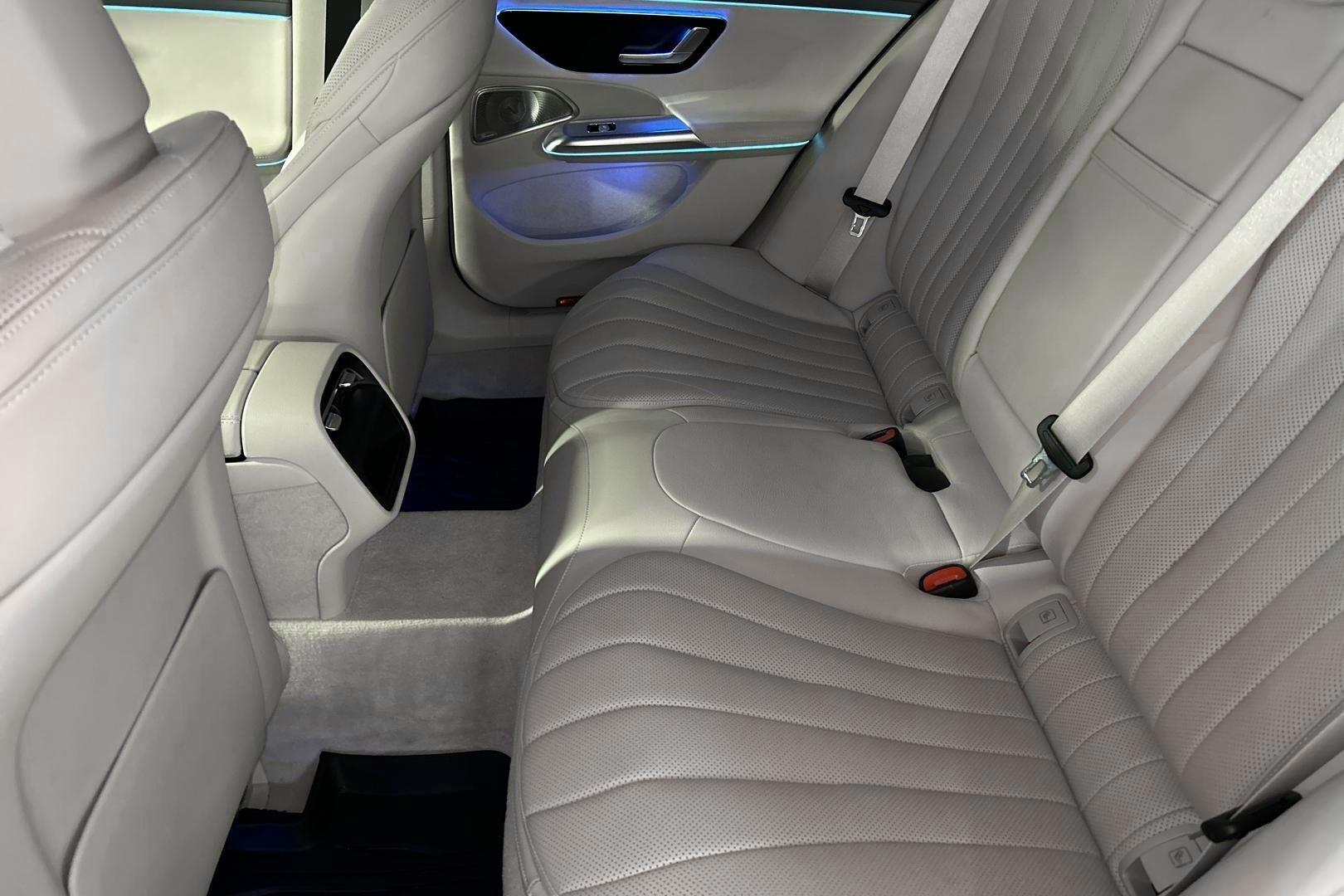 MERCEDES-BENZ E 2025