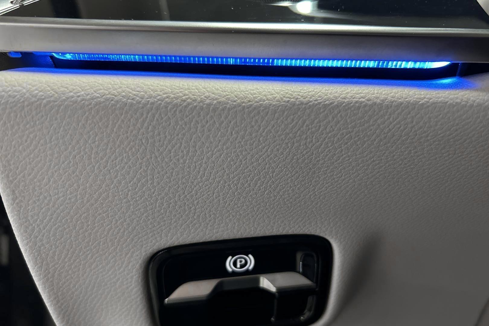 MERCEDES-BENZ E 2025