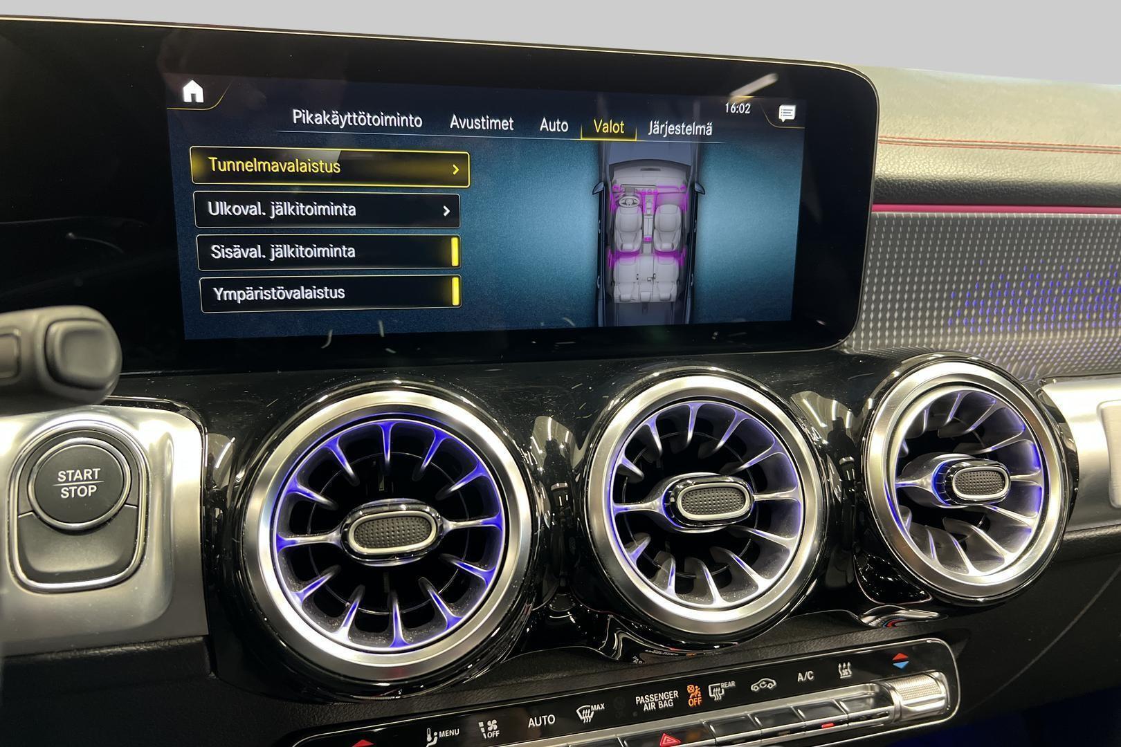 MERCEDES-BENZ EQB 2023