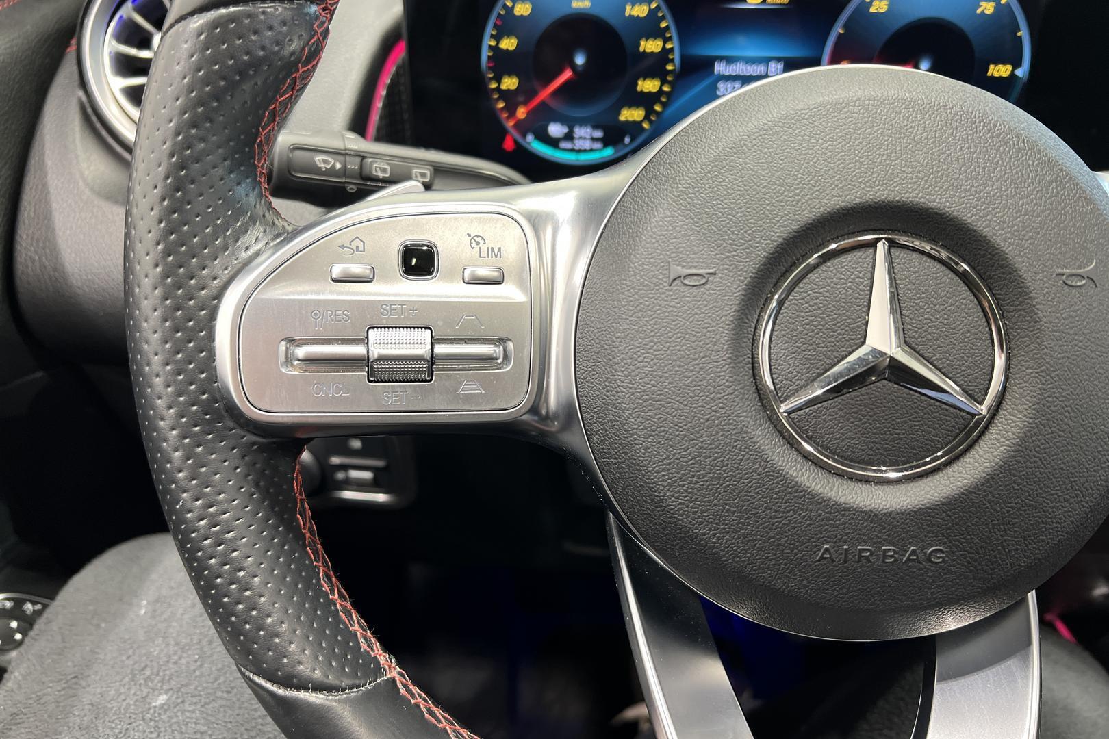 MERCEDES-BENZ EQB 2023