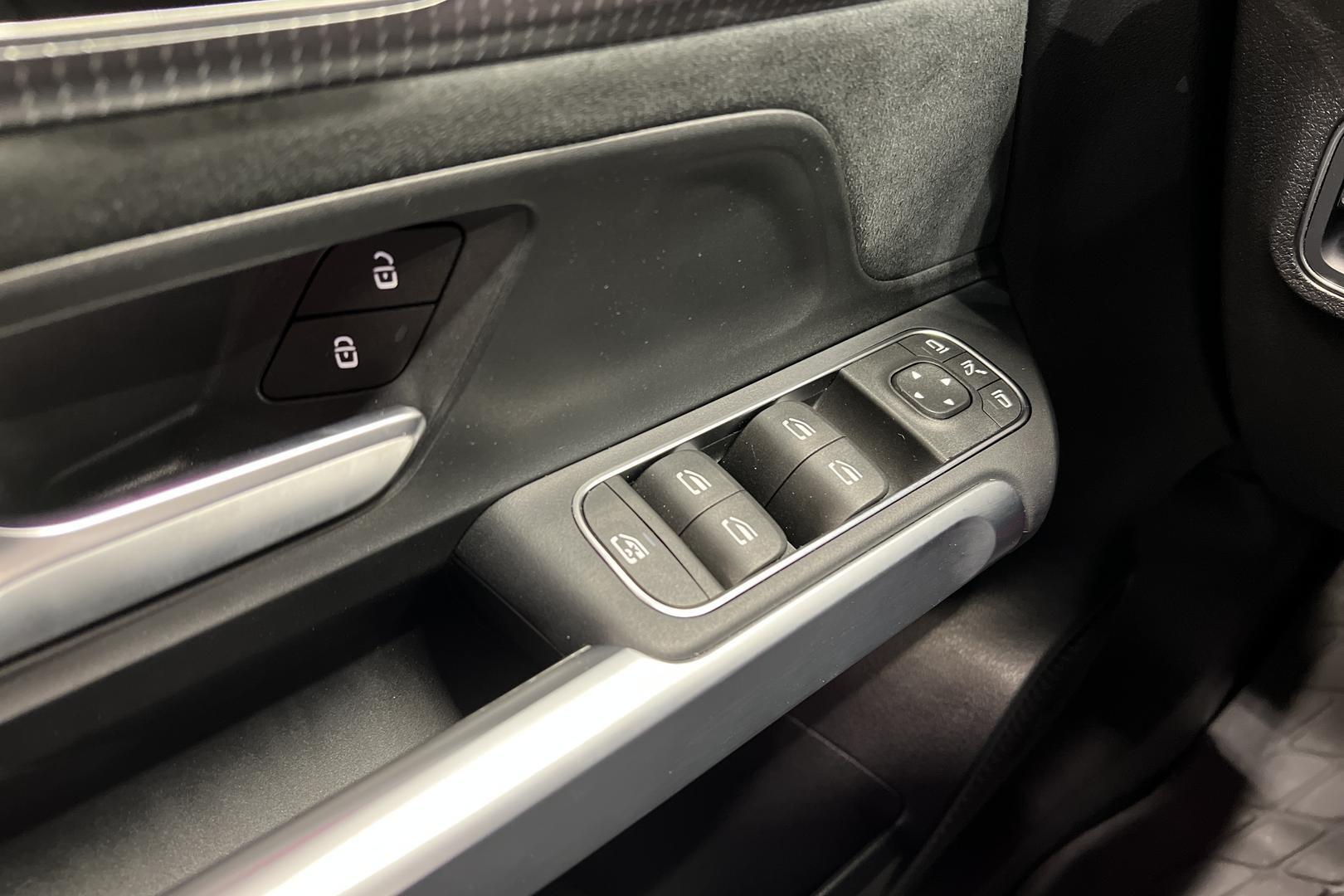 MERCEDES-BENZ EQB 2023