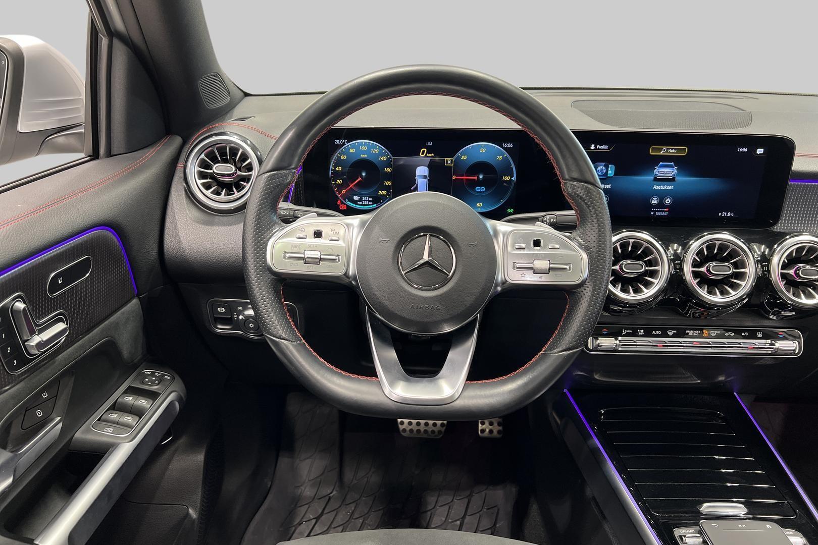 MERCEDES-BENZ EQB 2023