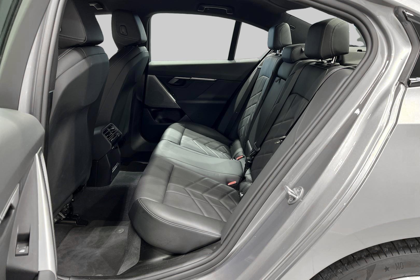 BMW I5 2024