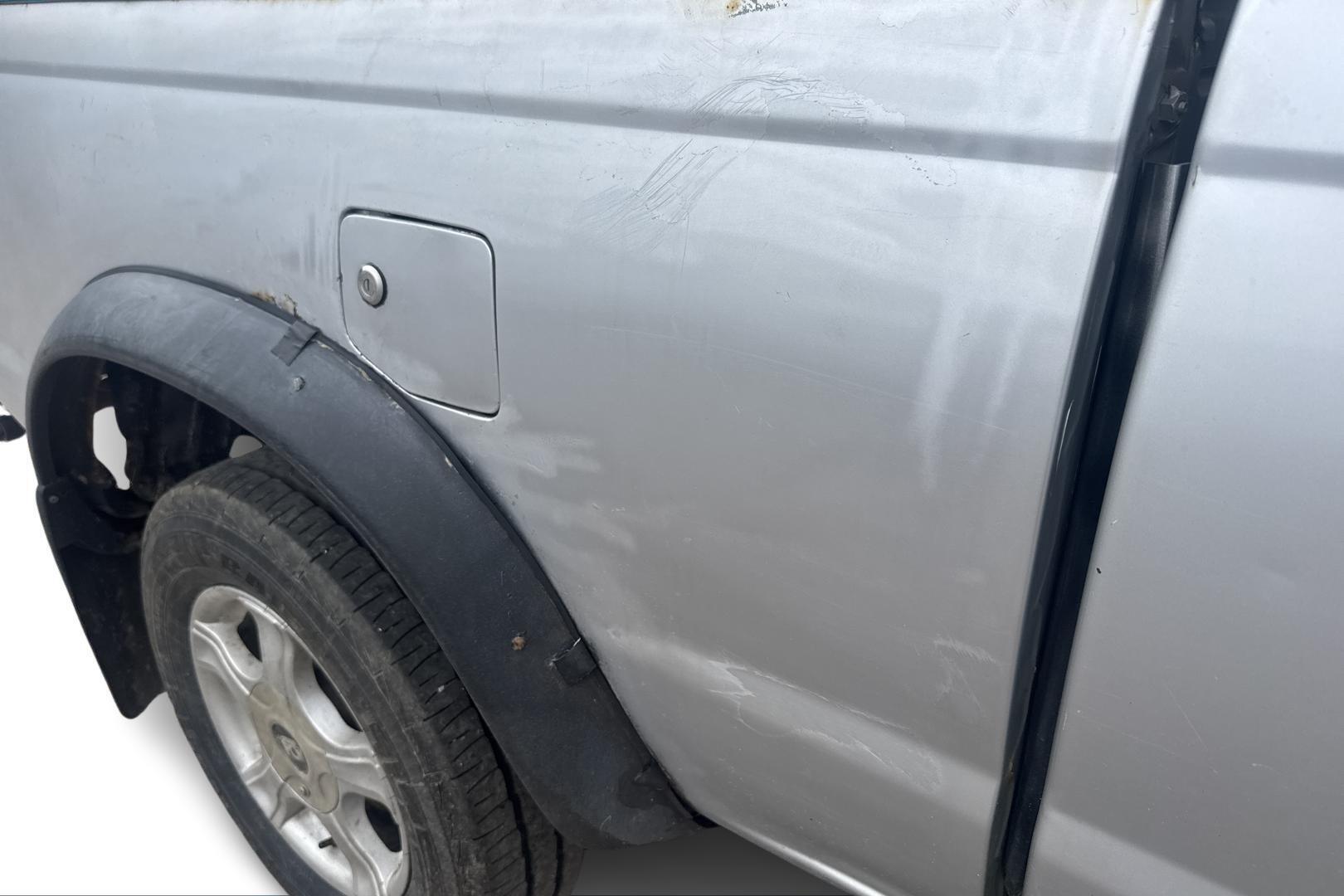 NISSAN Pick-up 1999