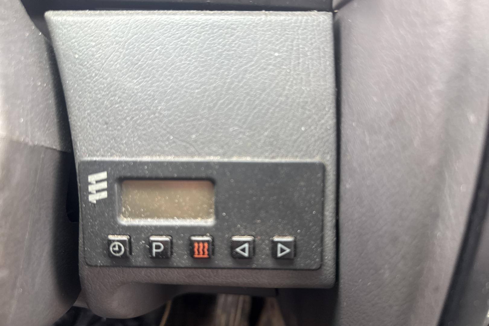 NISSAN Pick-up 1999