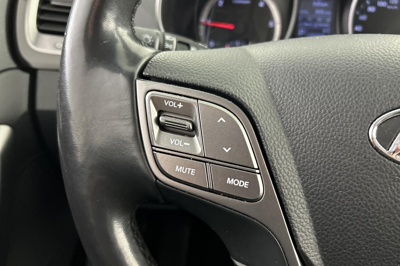 HYUNDAI Santa Fe 2016