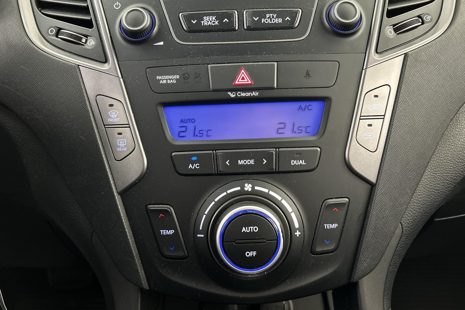 HYUNDAI Santa Fe 2016