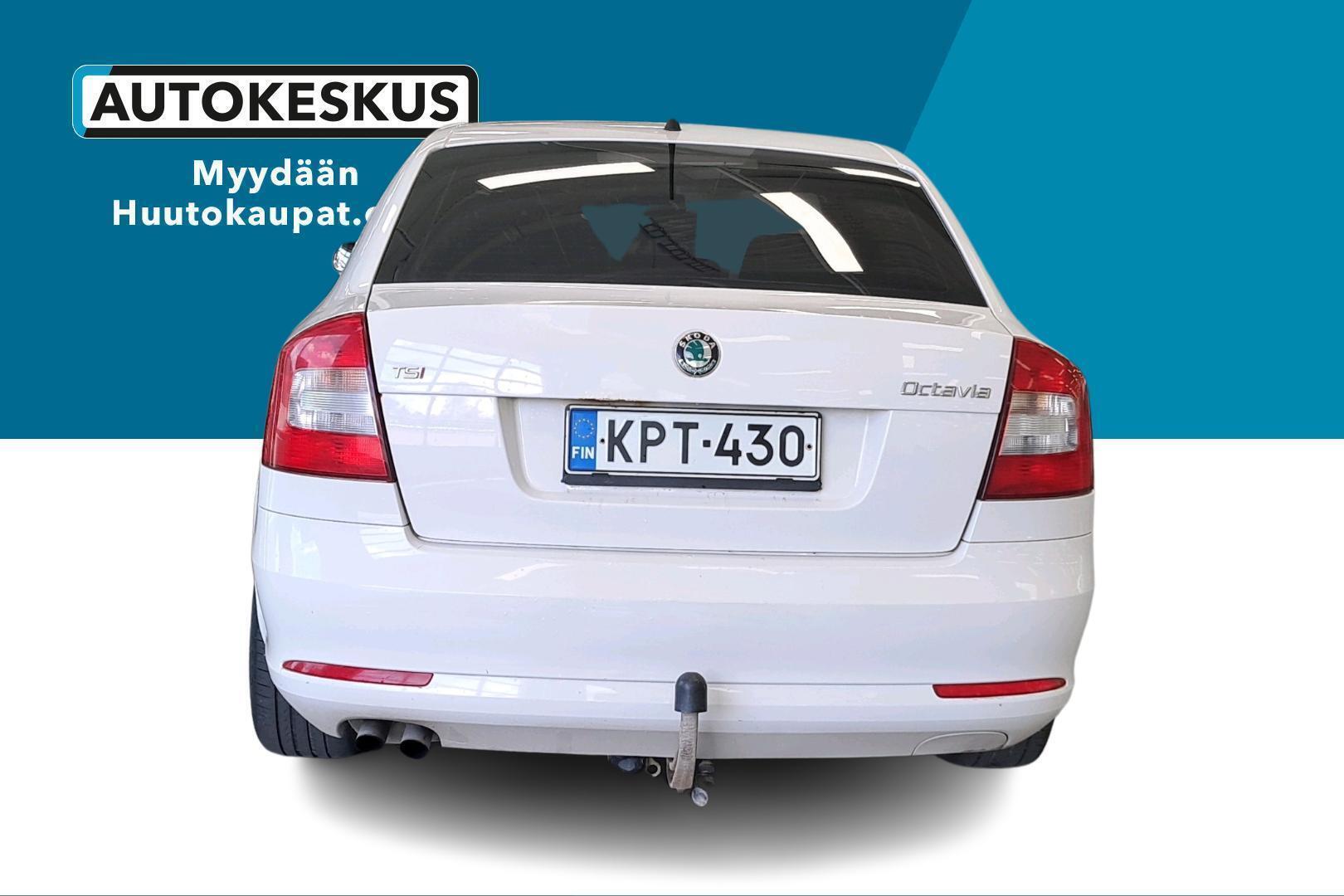 SKODA Octavia 2011
