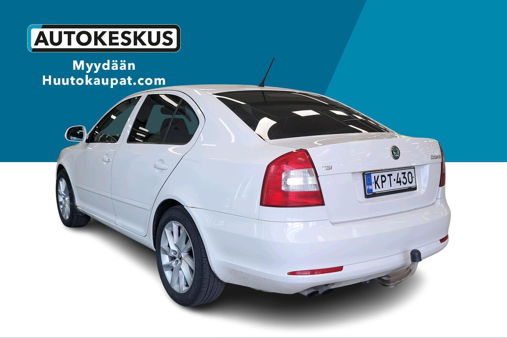 SKODA Octavia 2011