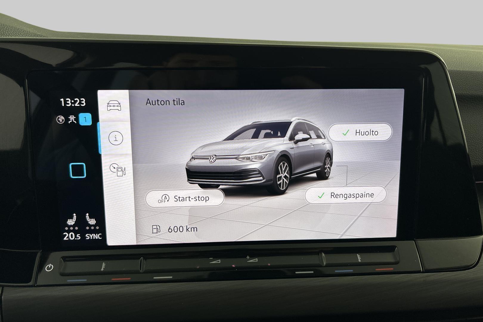 VOLKSWAGEN Golf 2023