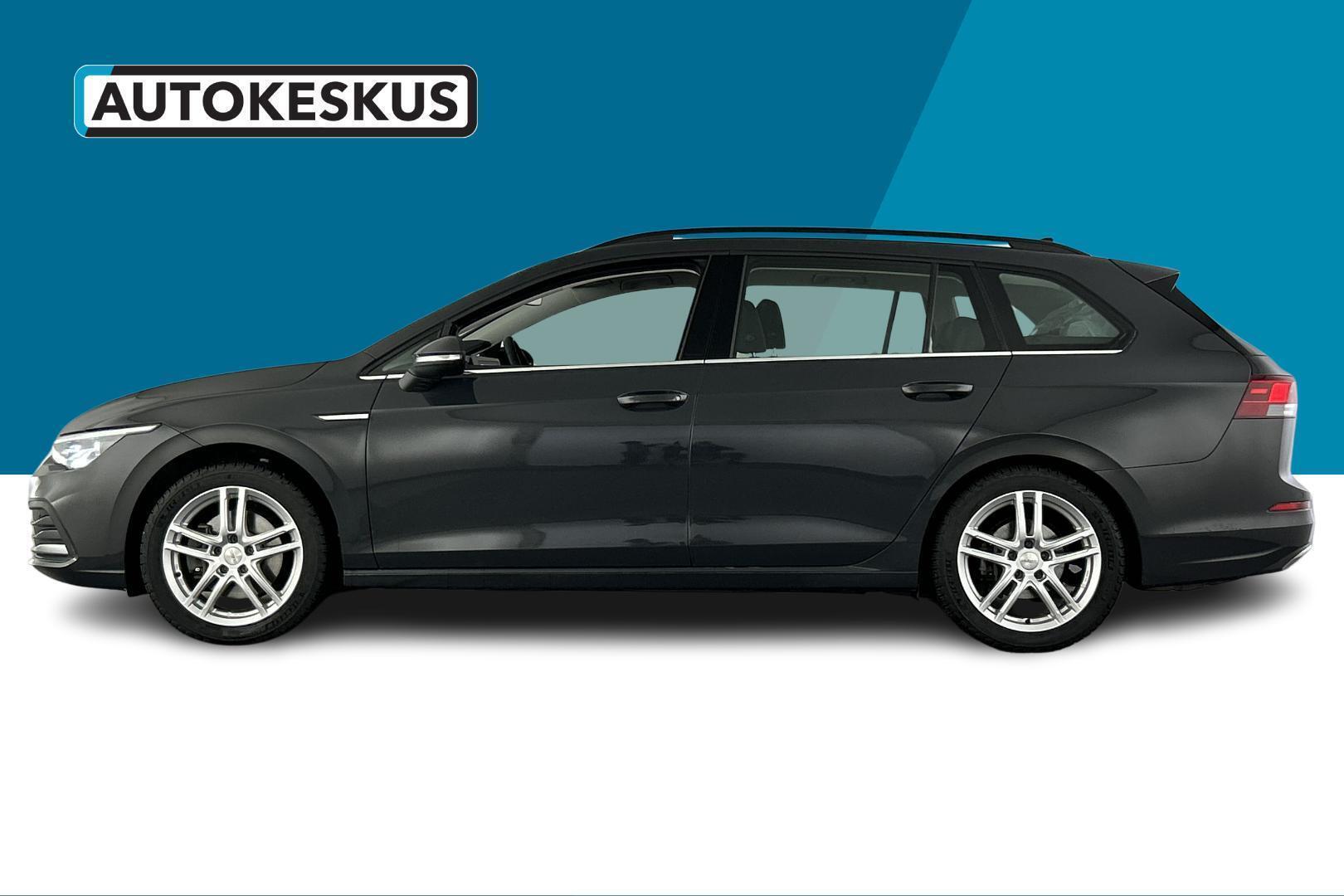 VOLKSWAGEN Golf 2023