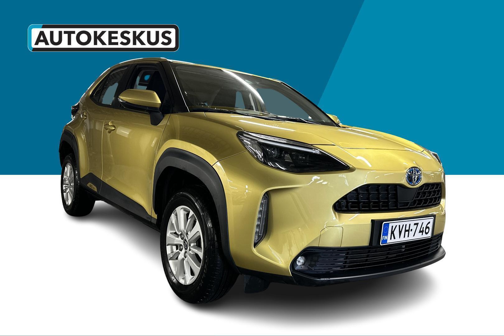 TOYOTA Yaris Cross 3