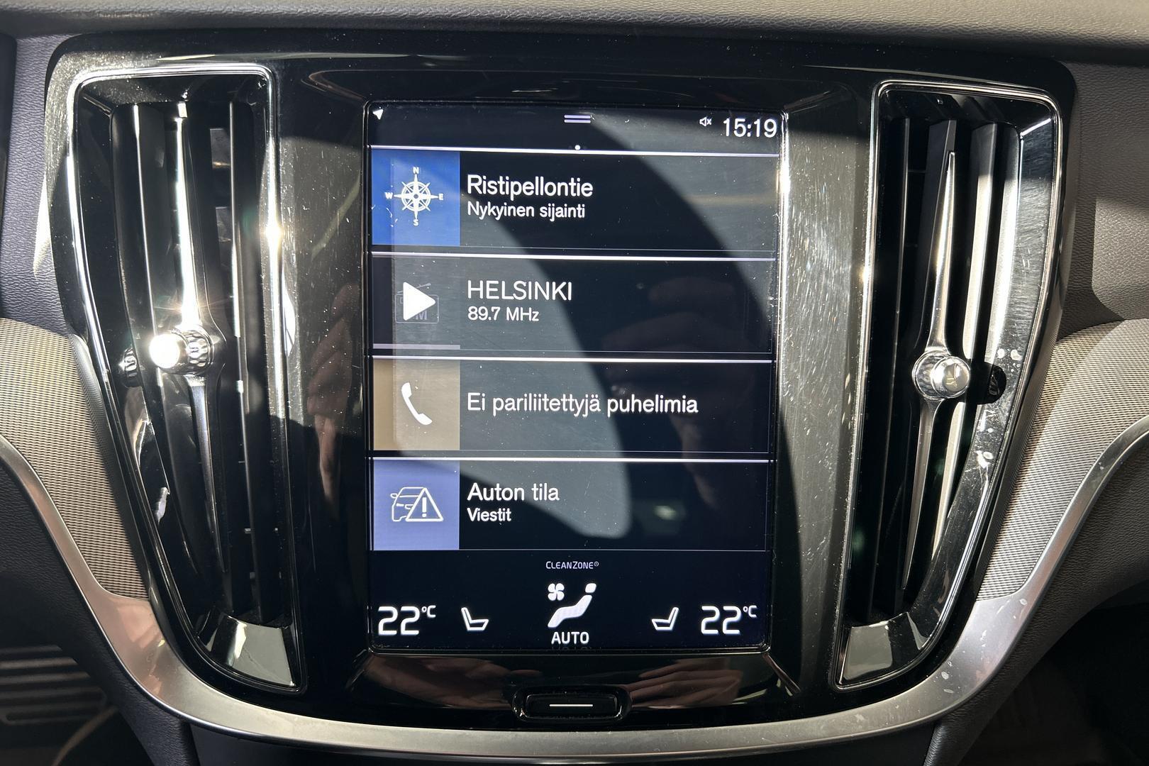 VOLVO V60 2019