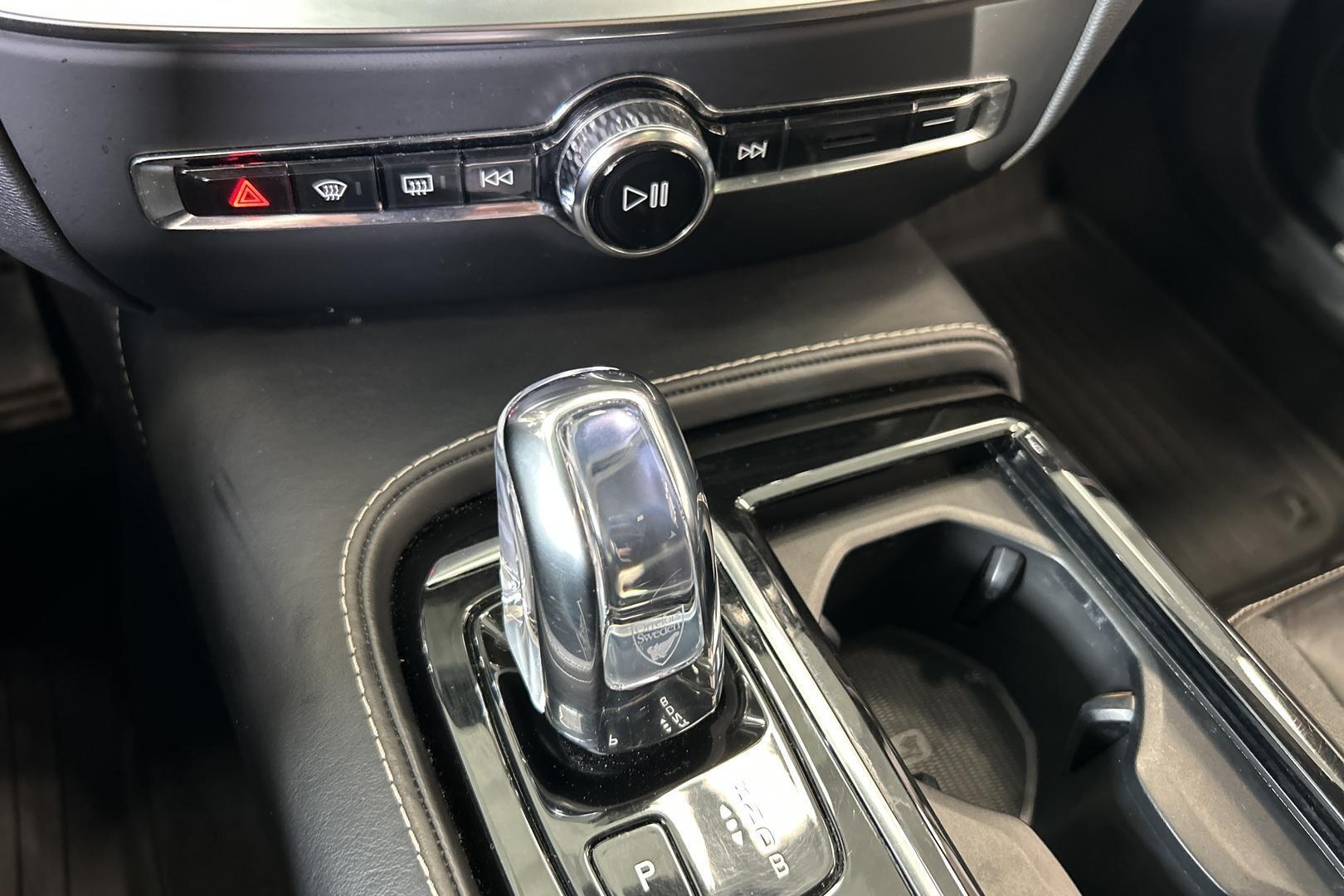 VOLVO V60 2019