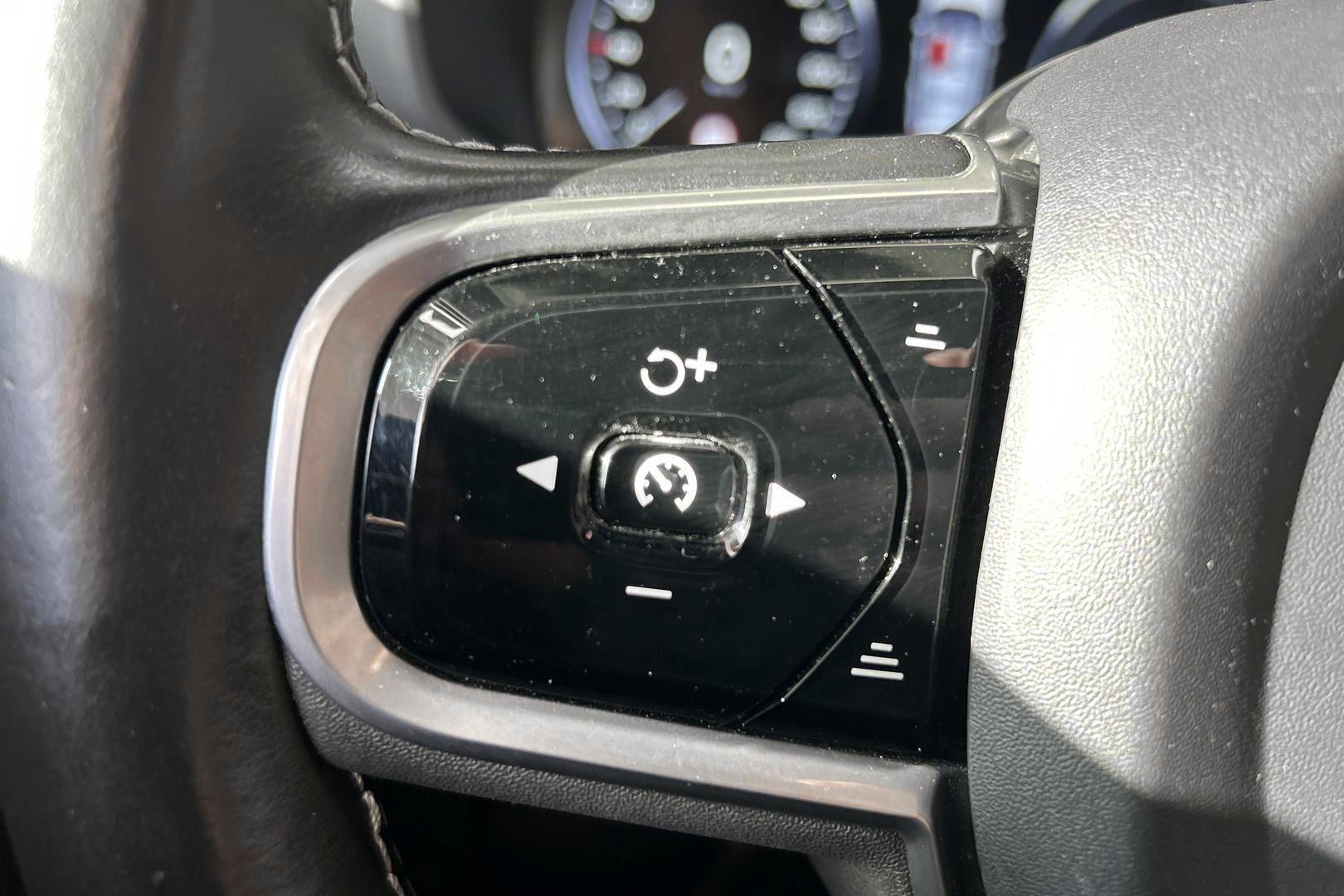 VOLVO V60 2019