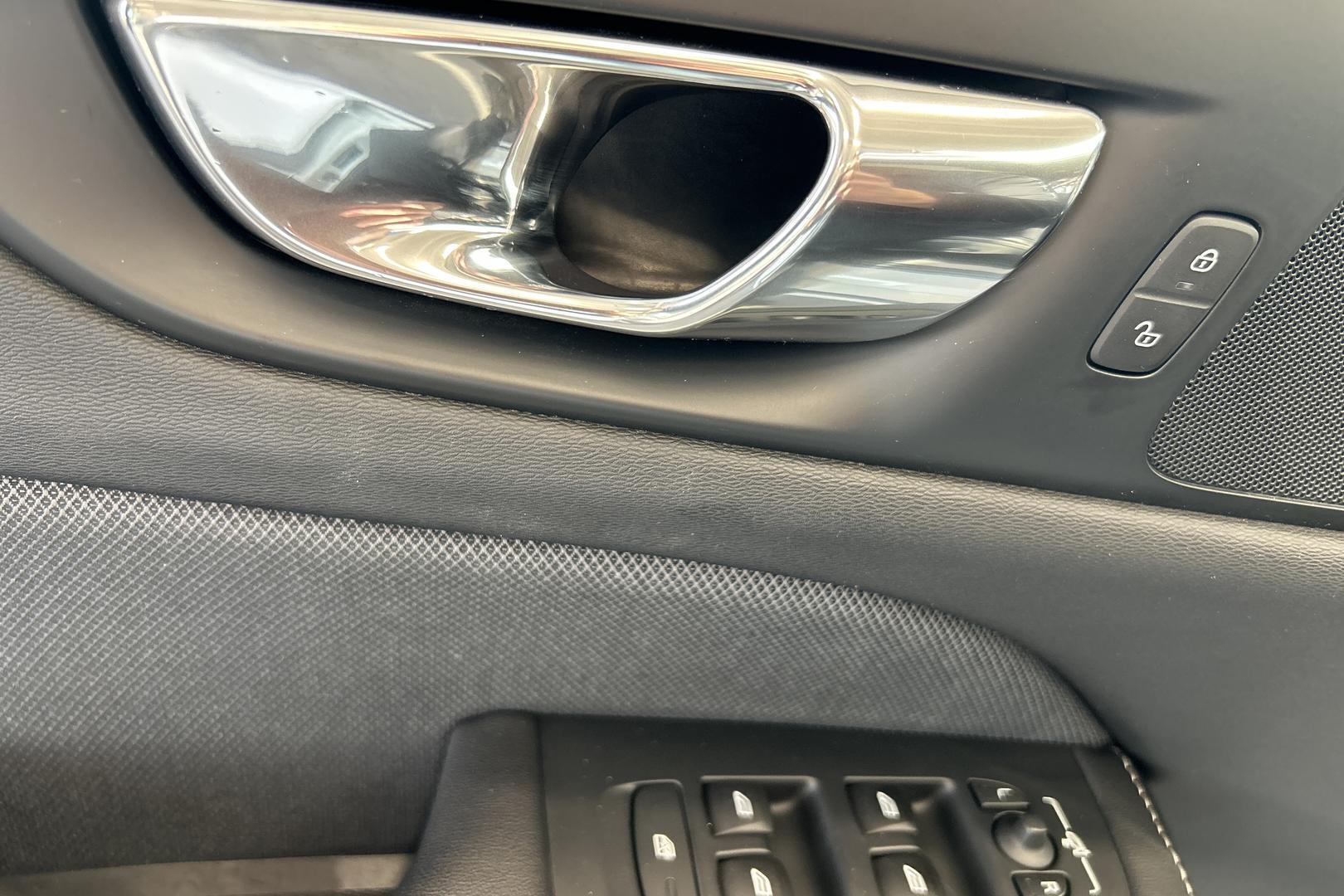 VOLVO V60 2019