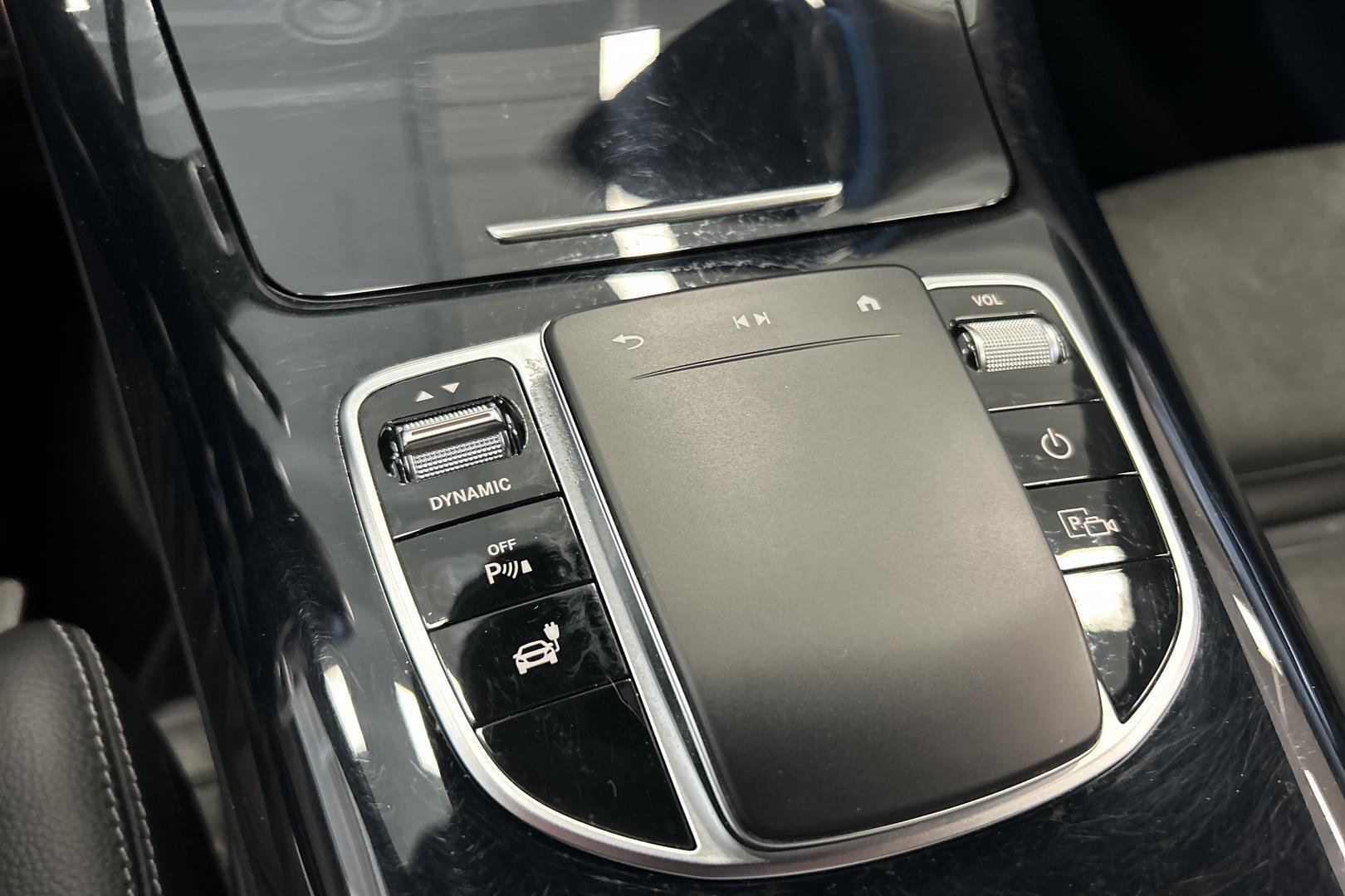 MERCEDES-BENZ EQC 2022