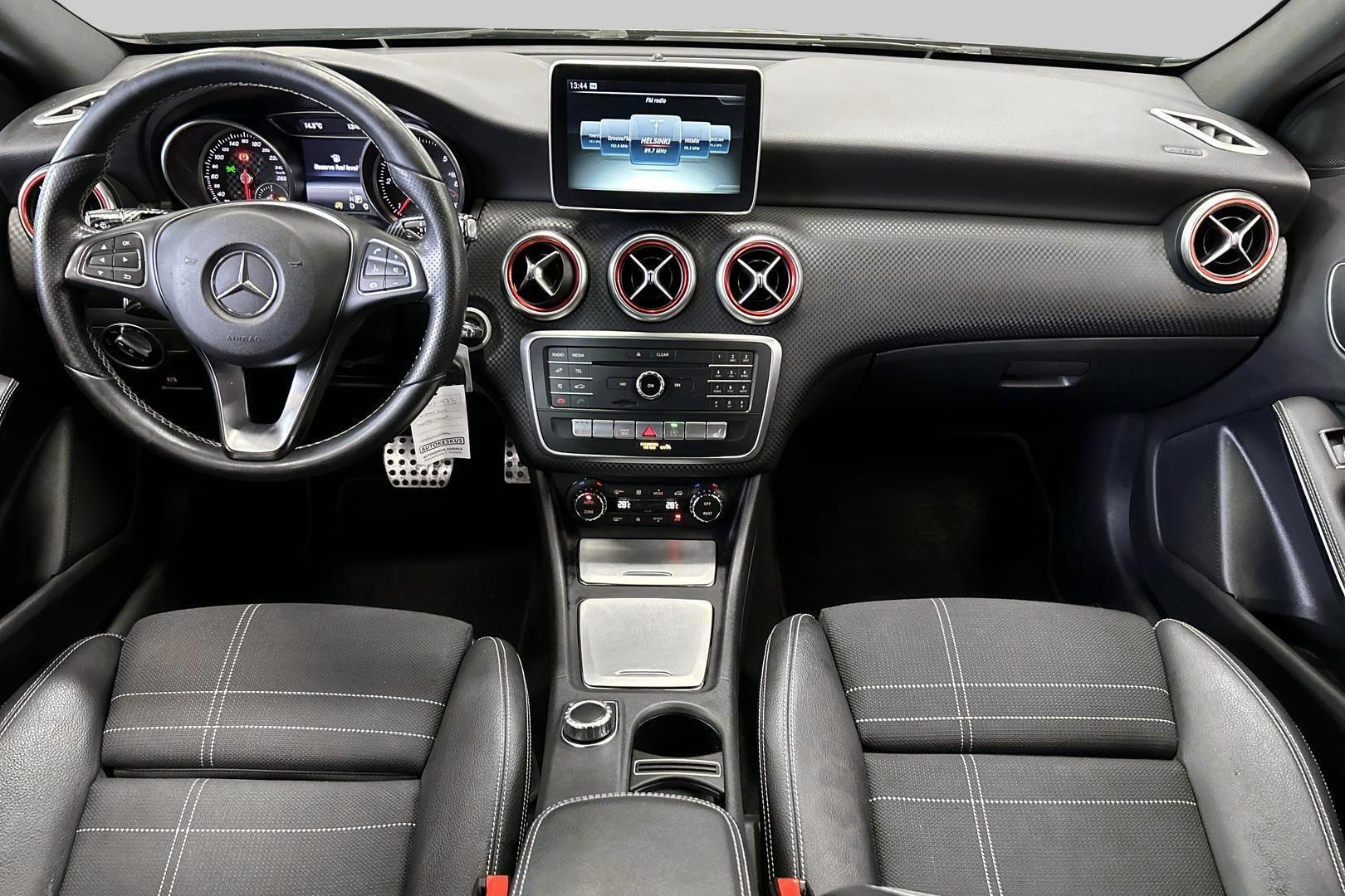 MERCEDES-BENZ A 2016