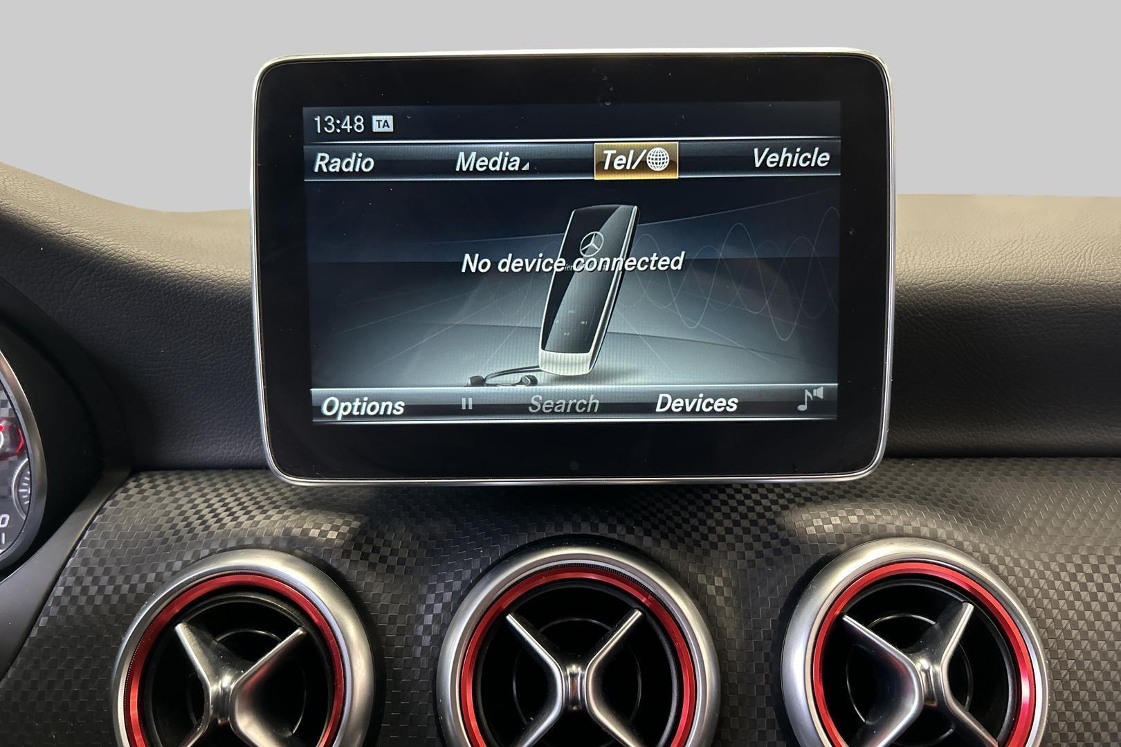 MERCEDES-BENZ A 2016