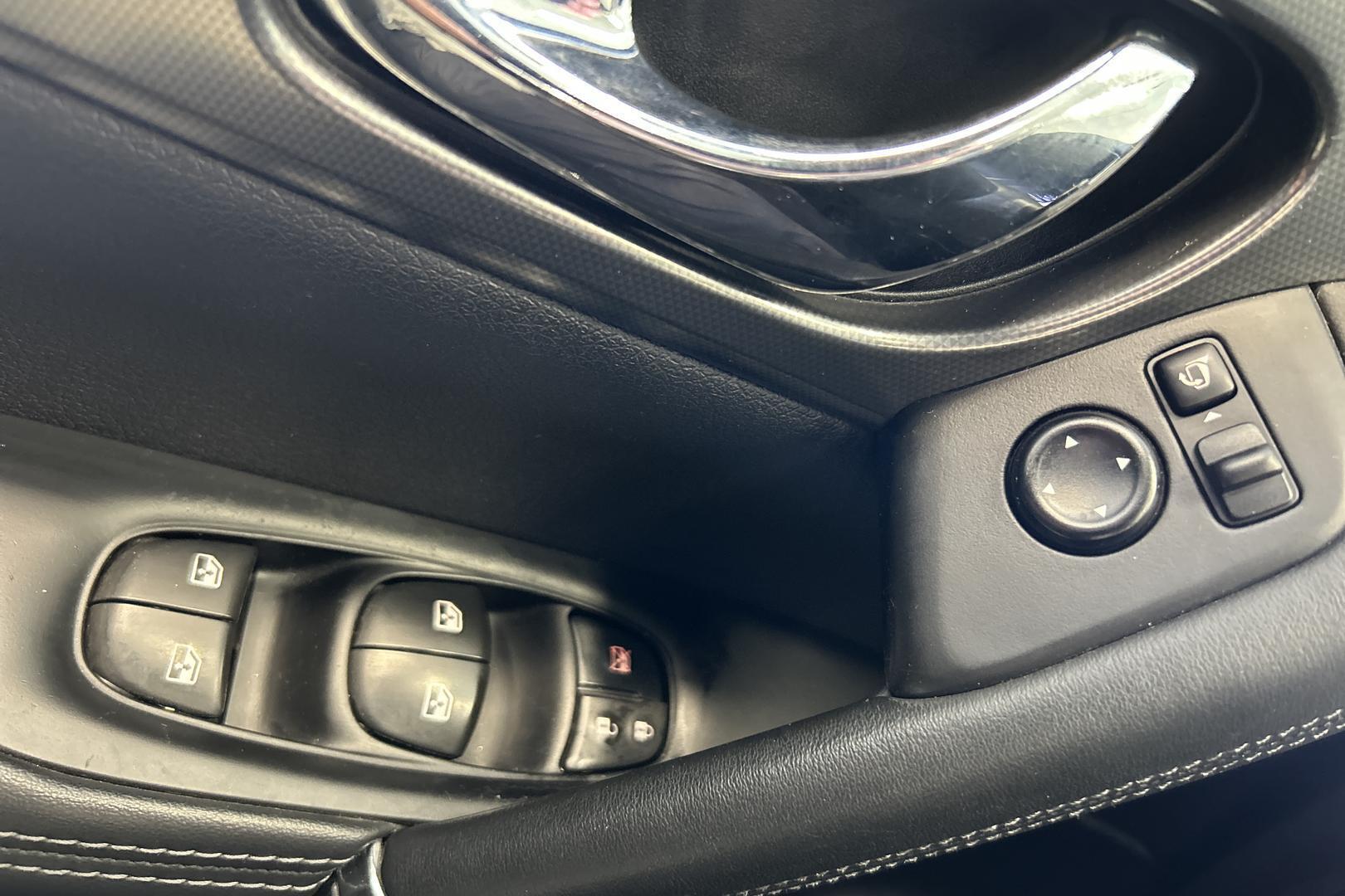 NISSAN Qashqai 2018