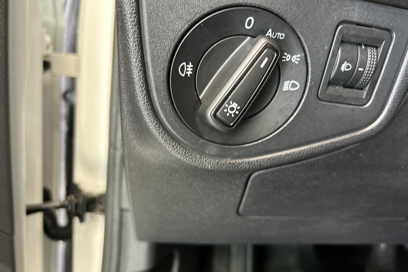 VOLKSWAGEN Polo 2018