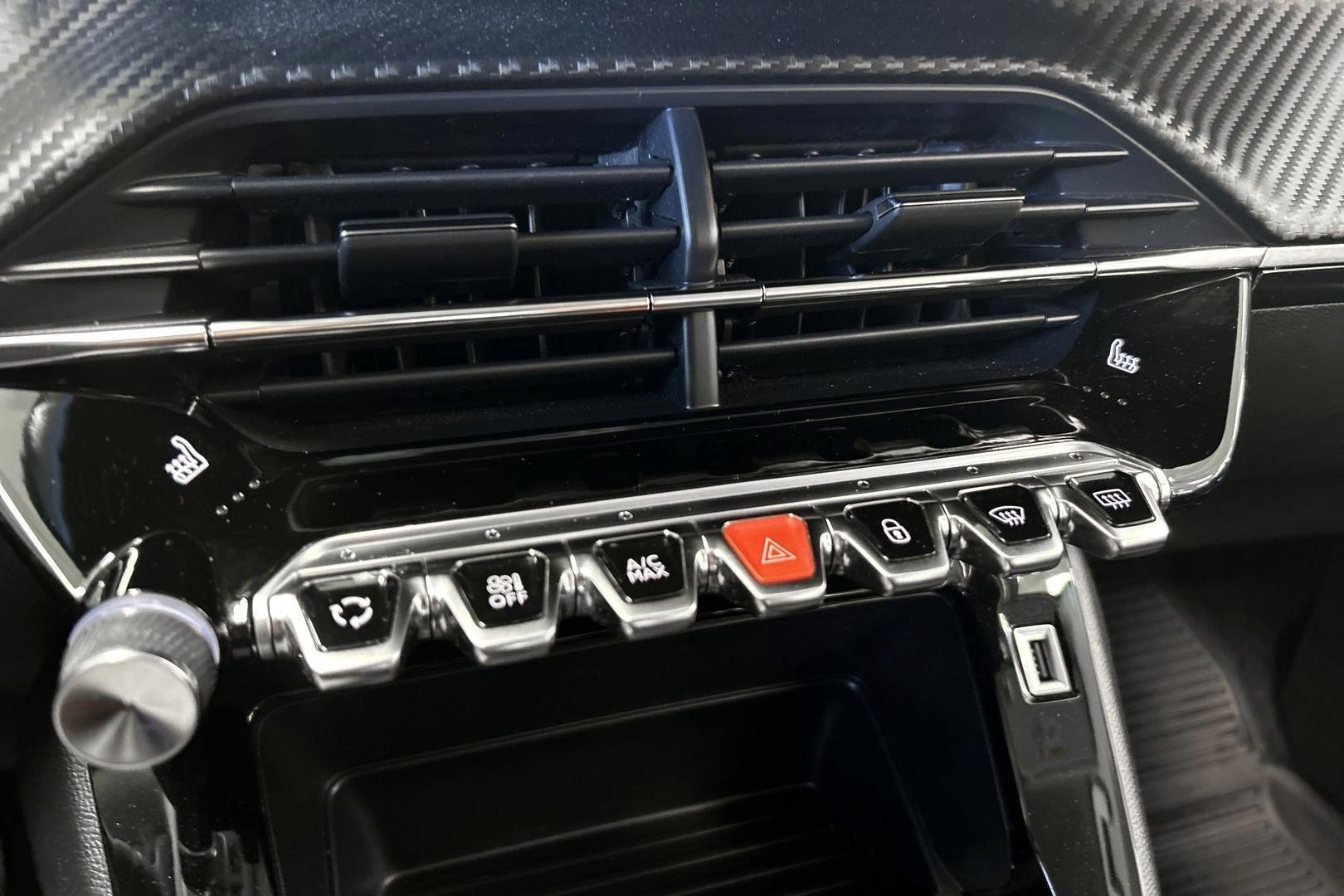 PEUGEOT 2008 2020