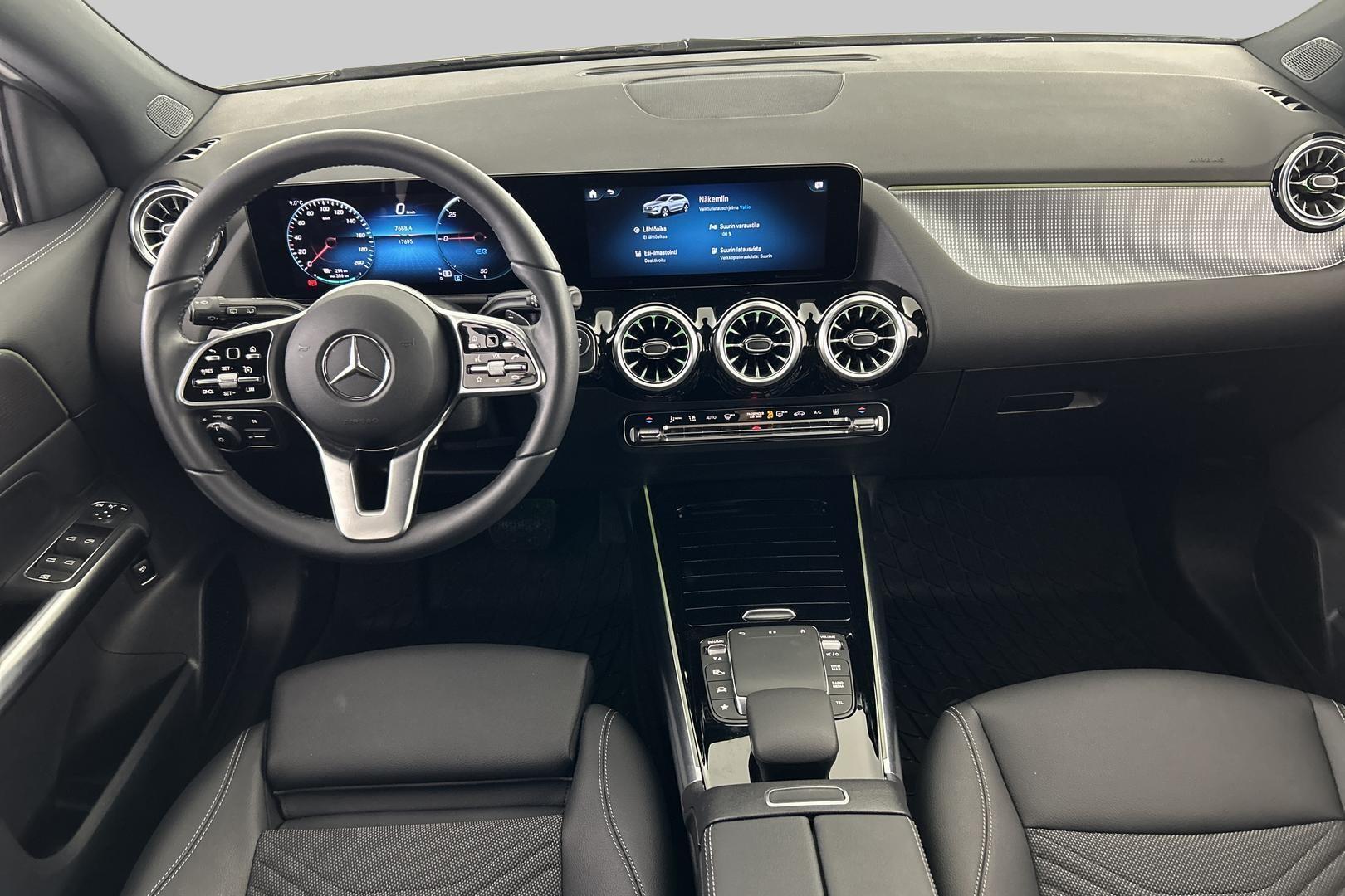 MERCEDES-BENZ EQA 2024