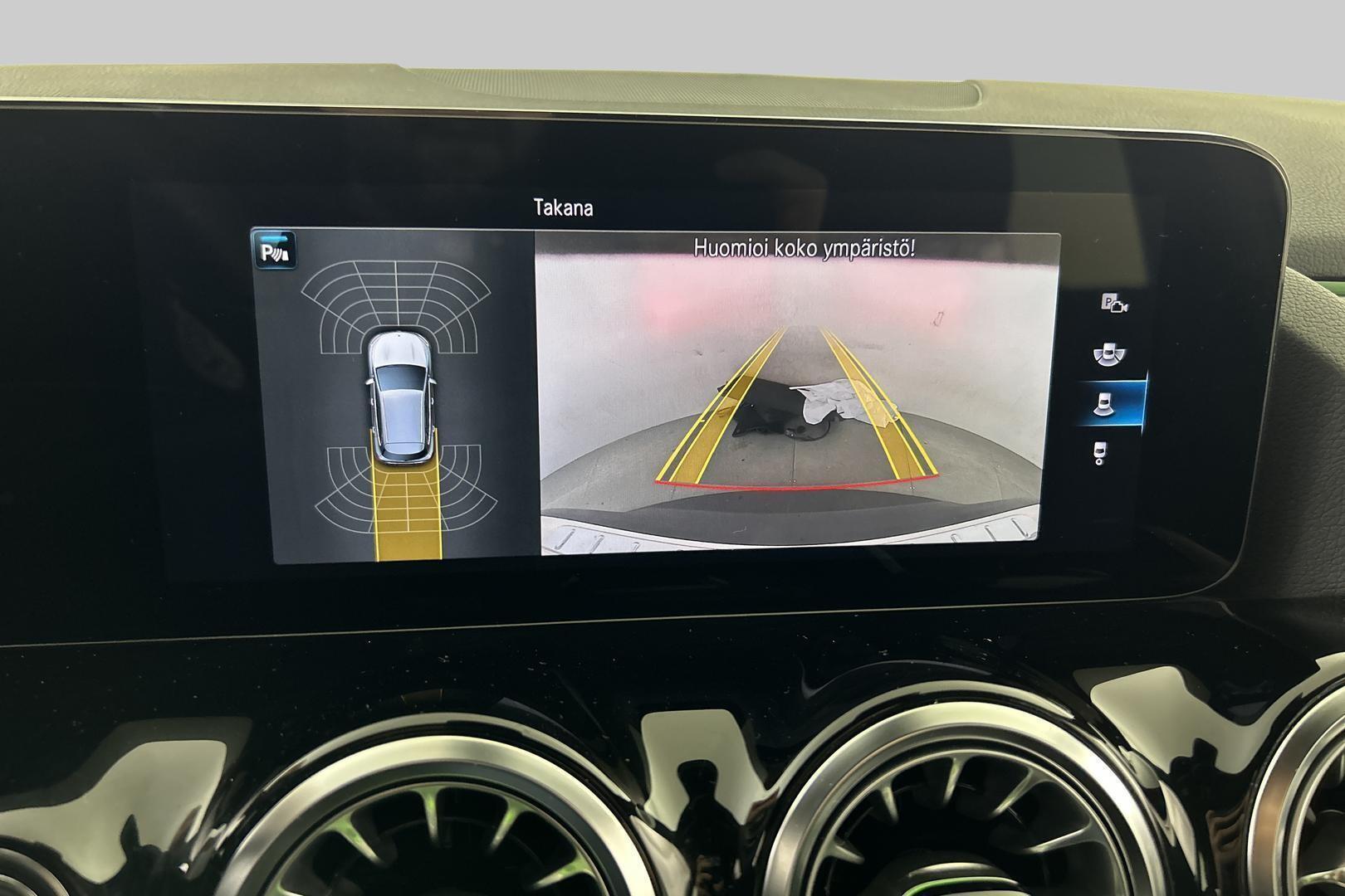 MERCEDES-BENZ EQA 2024