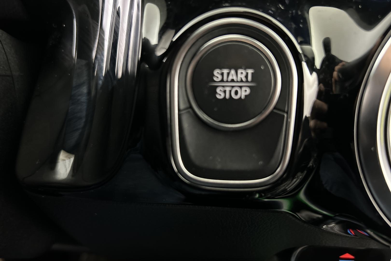 MERCEDES-BENZ EQA 2024