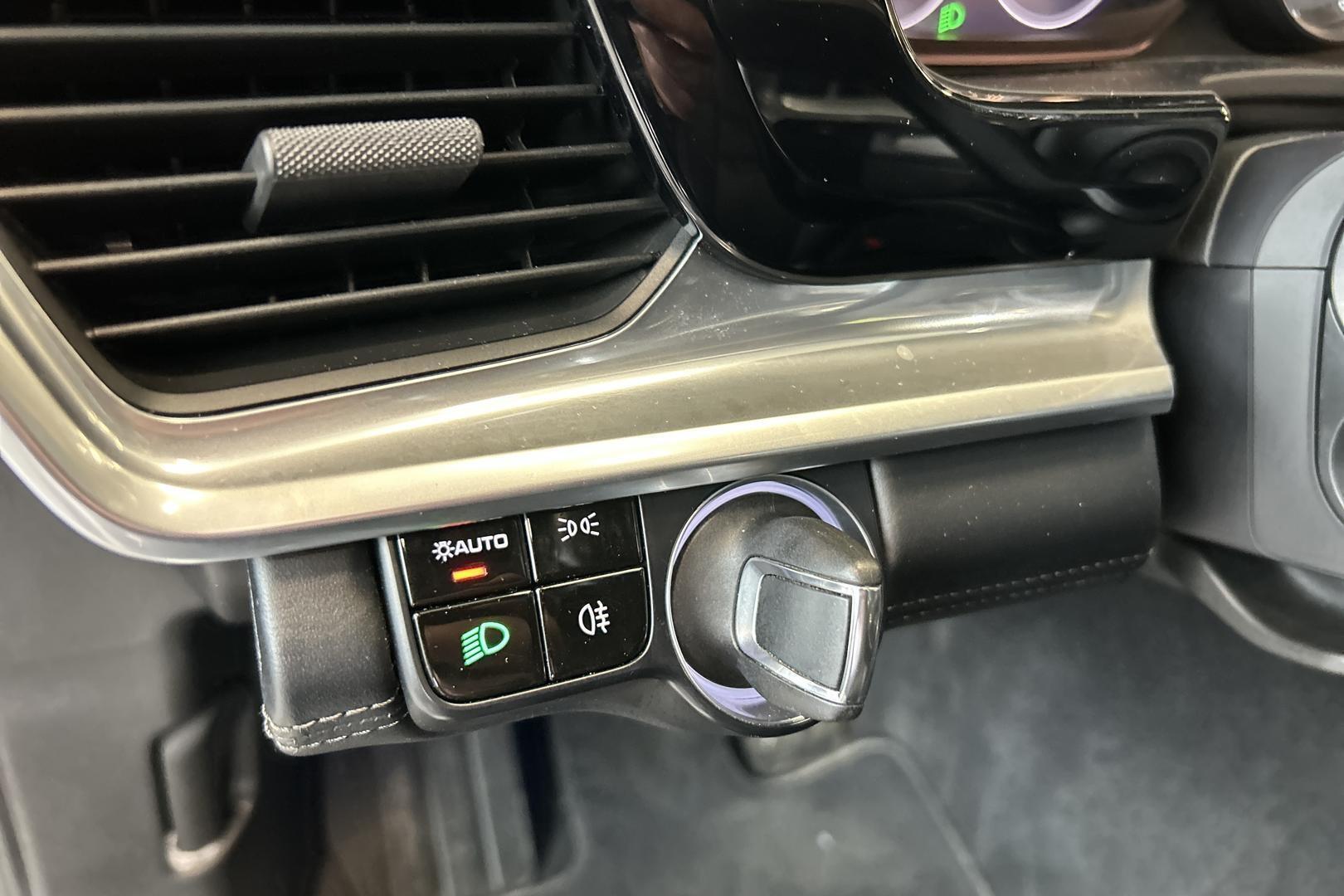 PORSCHE Panamera 2018