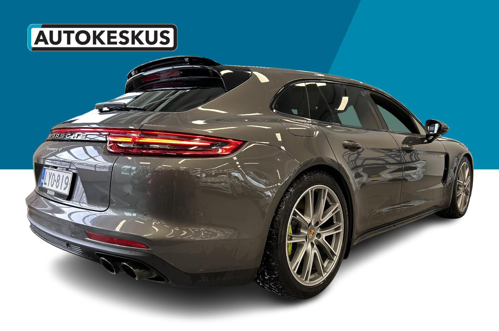PORSCHE Panamera 2018