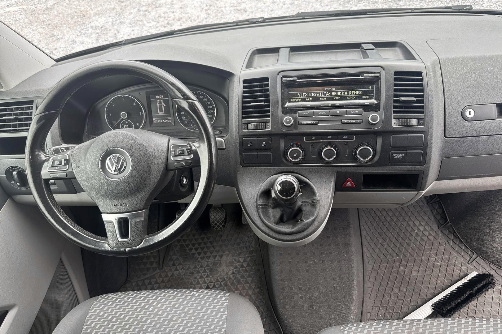 VOLKSWAGEN Transporter 2014