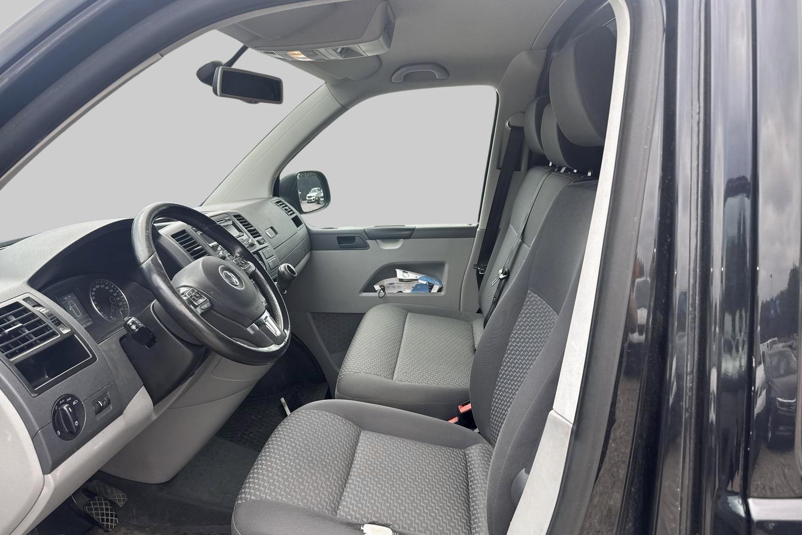 VOLKSWAGEN Transporter 2014
