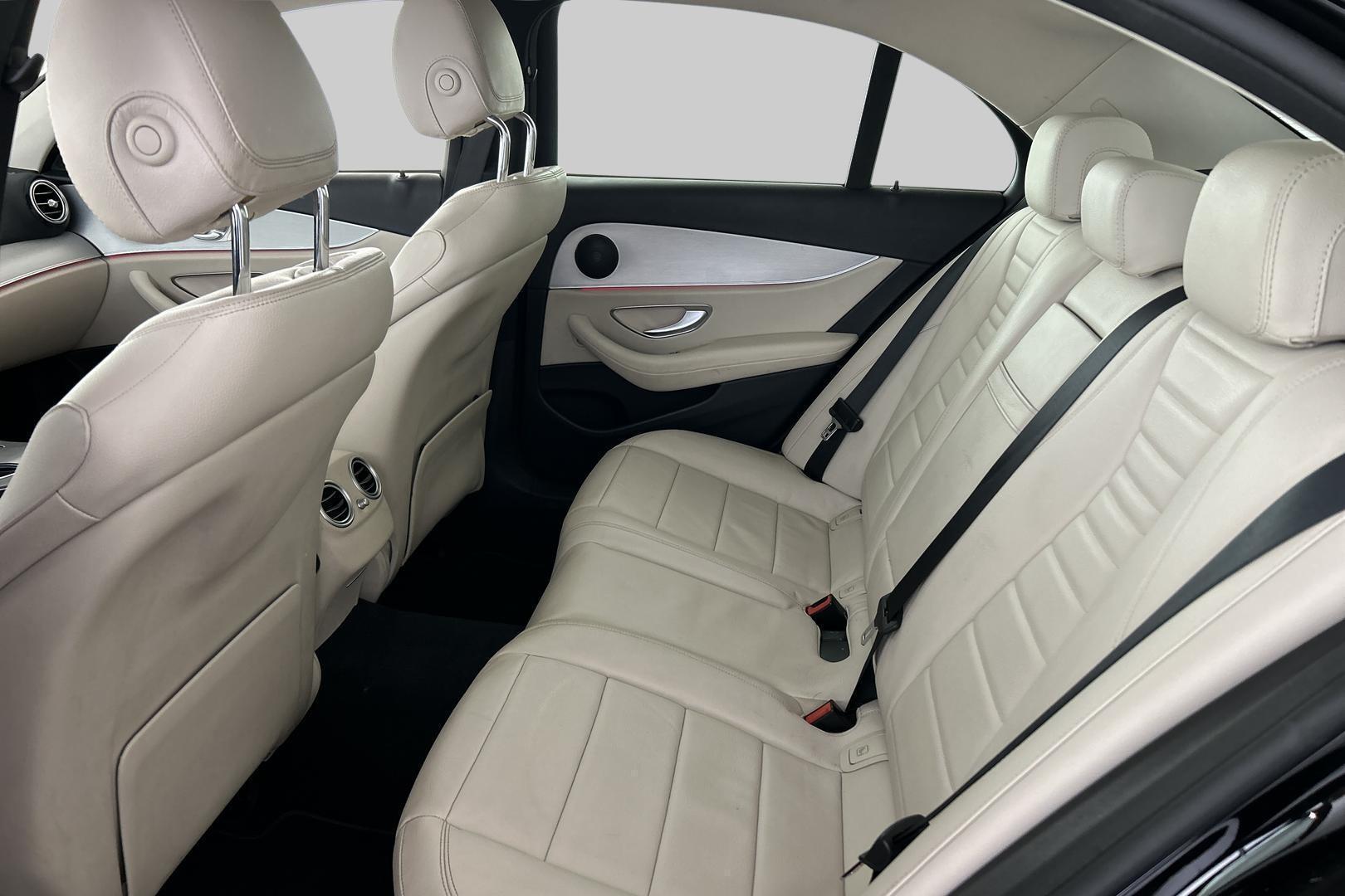 MERCEDES-BENZ E 2023