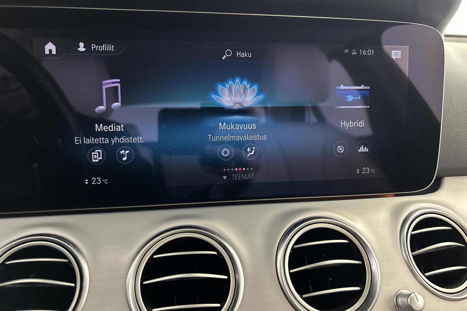 MERCEDES-BENZ E 2023