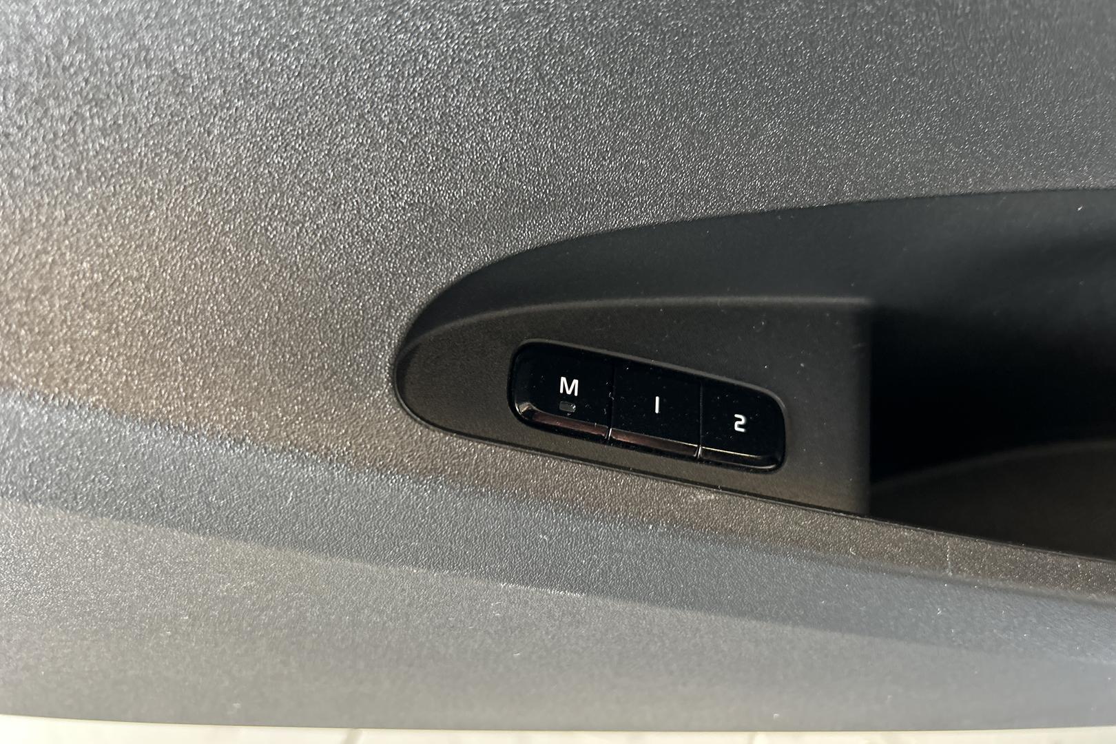 POLESTAR 2 2023