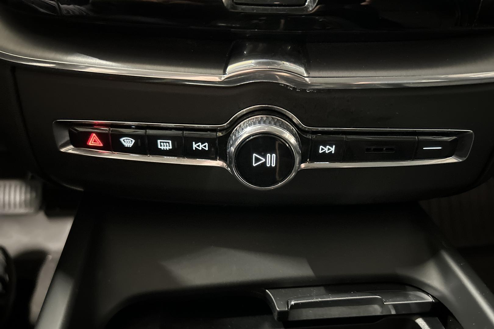 VOLVO XC60 2020