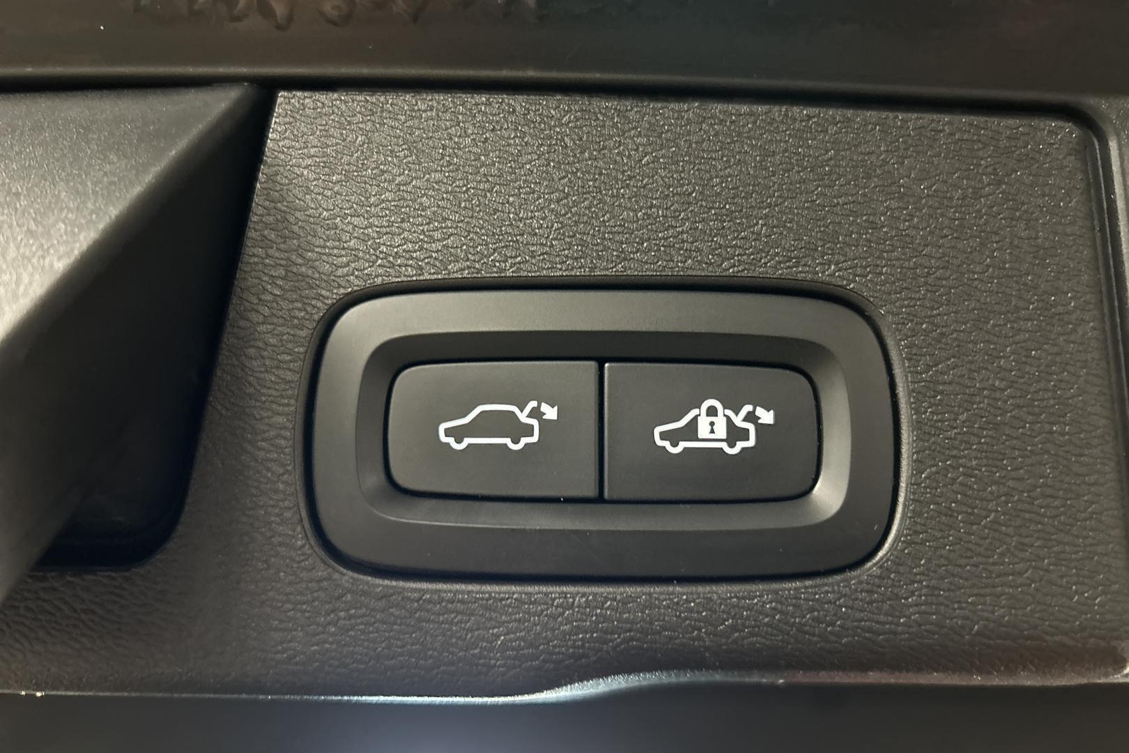 VOLVO XC60 2020