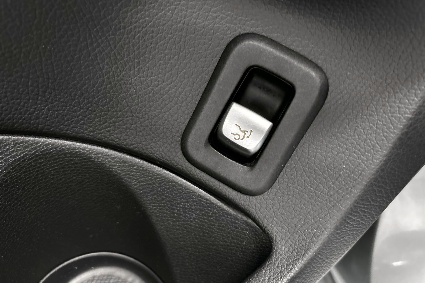 MERCEDES-BENZ C 2018