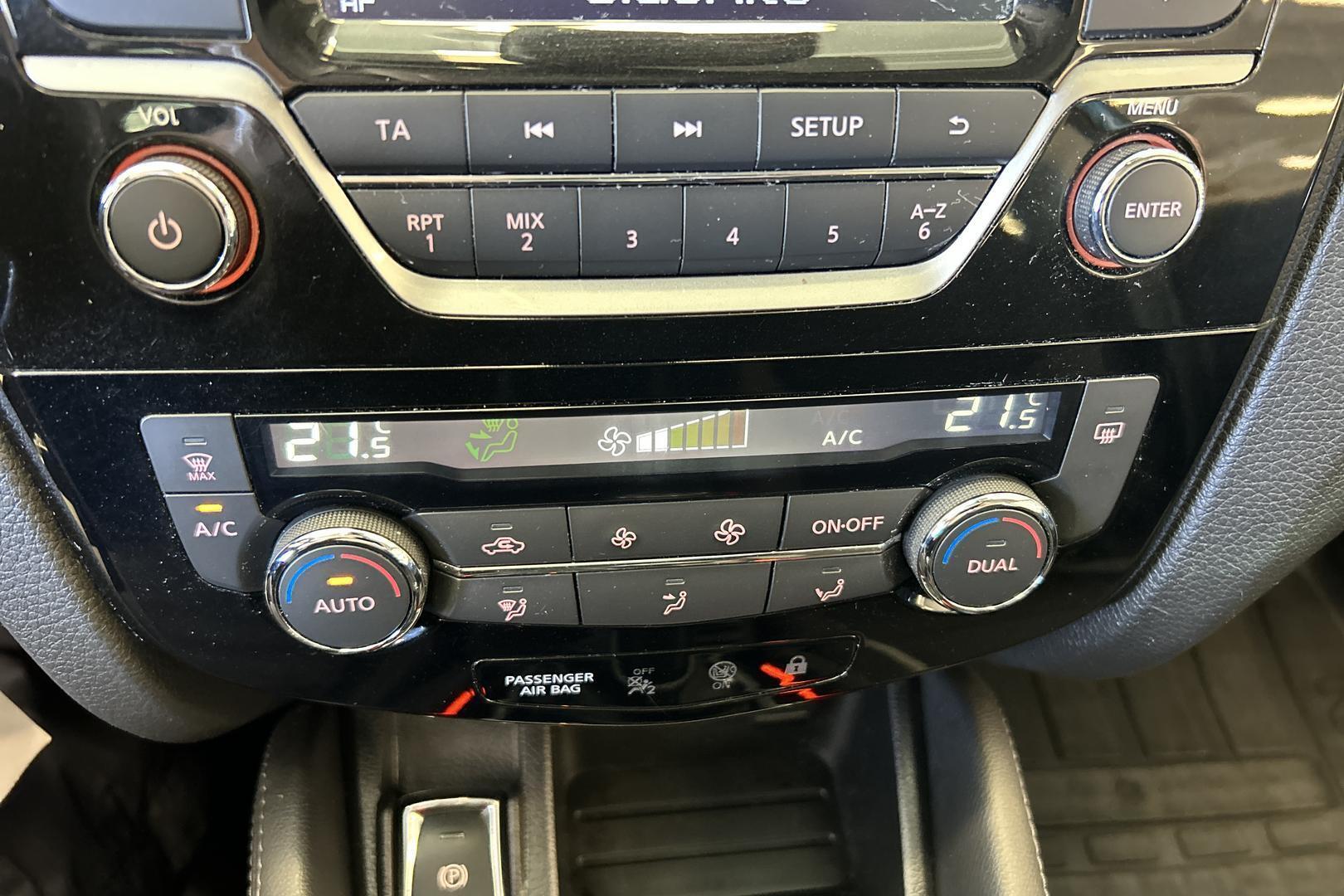 NISSAN Qashqai 2018