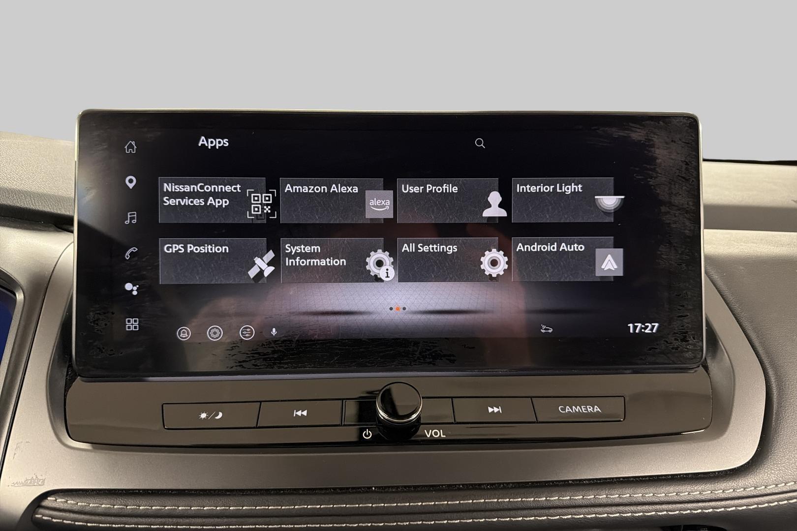 NISSAN Qashqai 2025