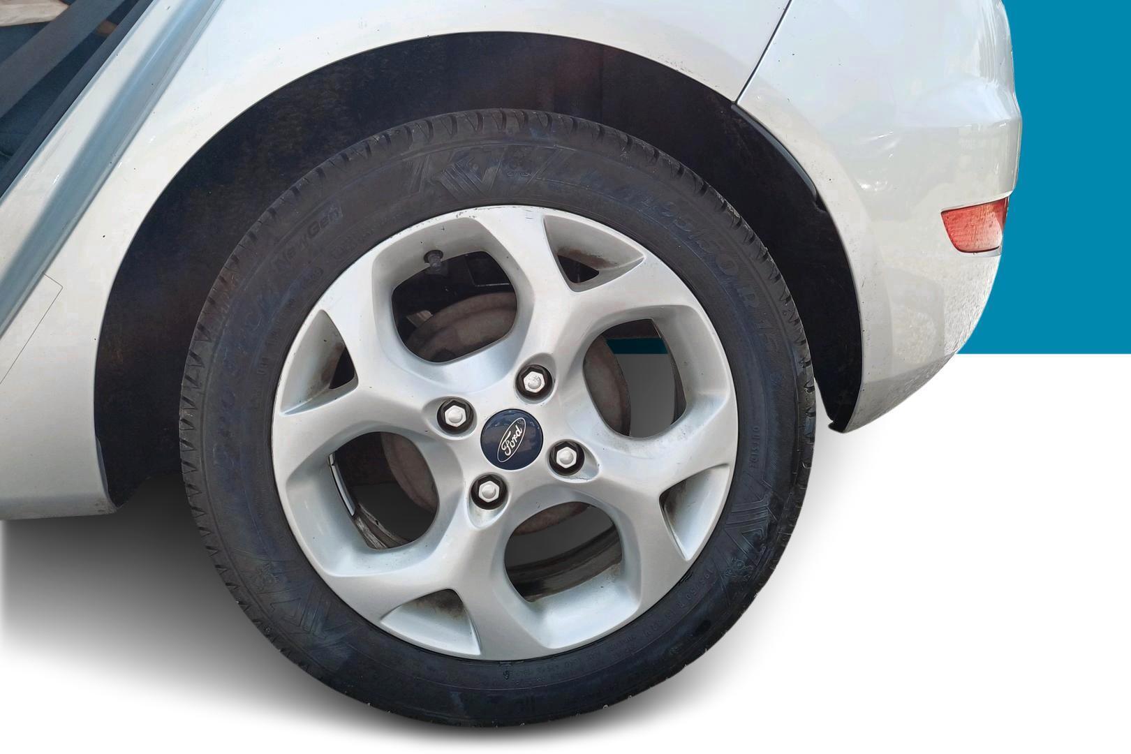 FORD Fiesta 2010