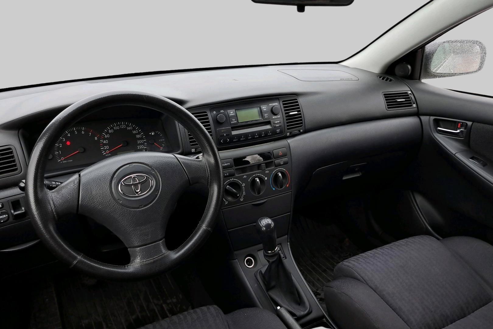 TOYOTA Corolla 2004