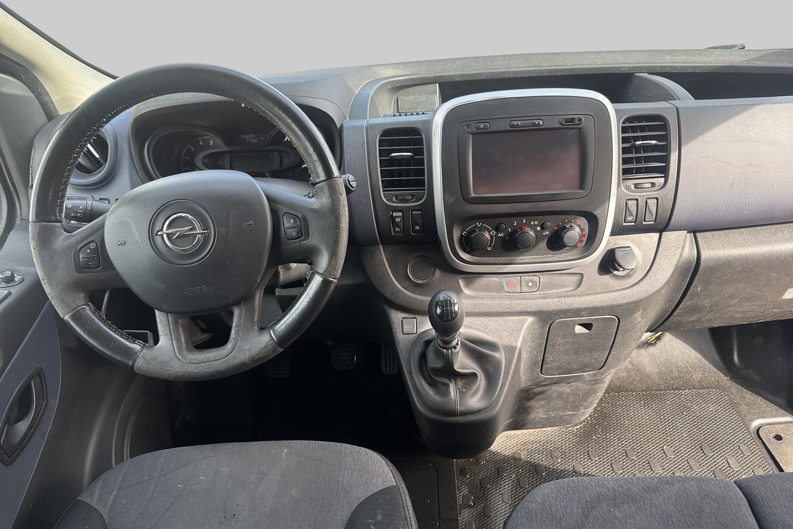 OPEL Vivaro 2016
