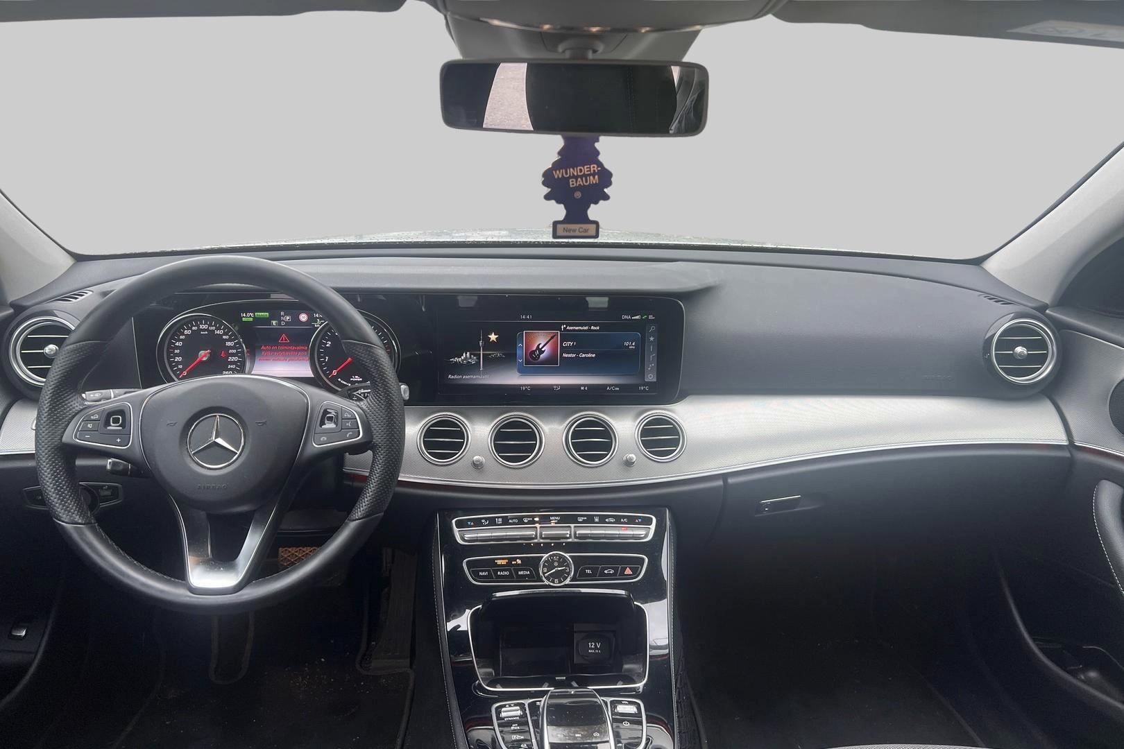 MERCEDES-BENZ E 2017
