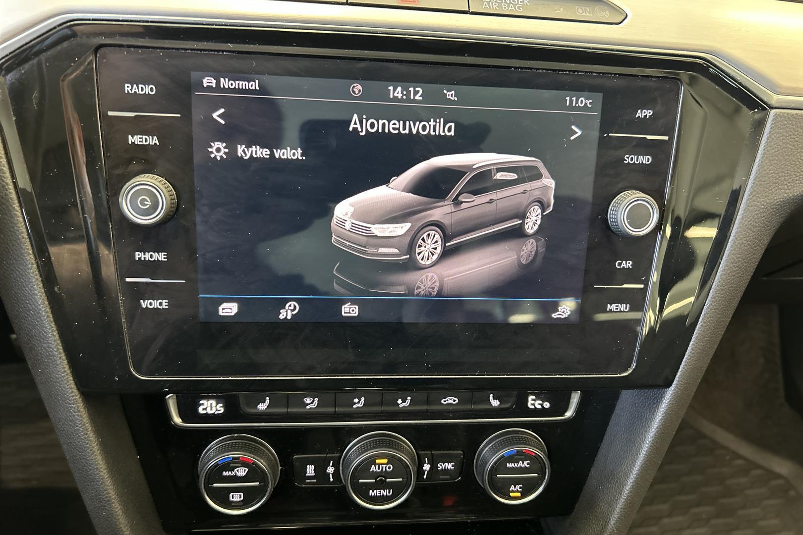 VOLKSWAGEN Passat 2019