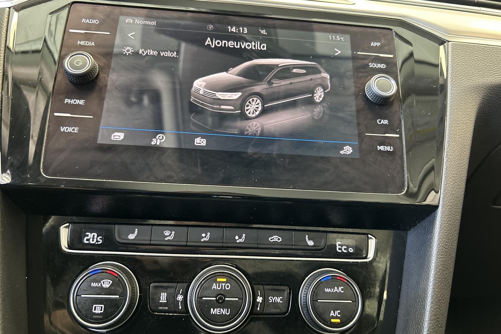 VOLKSWAGEN Passat 2019