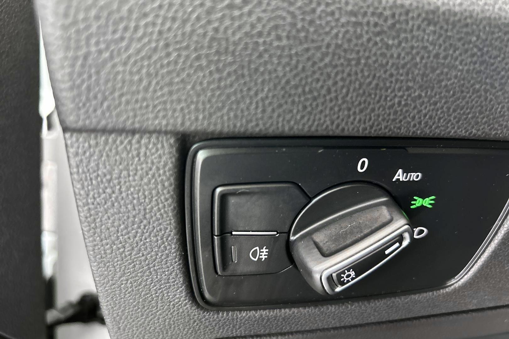 VOLKSWAGEN Passat 2019