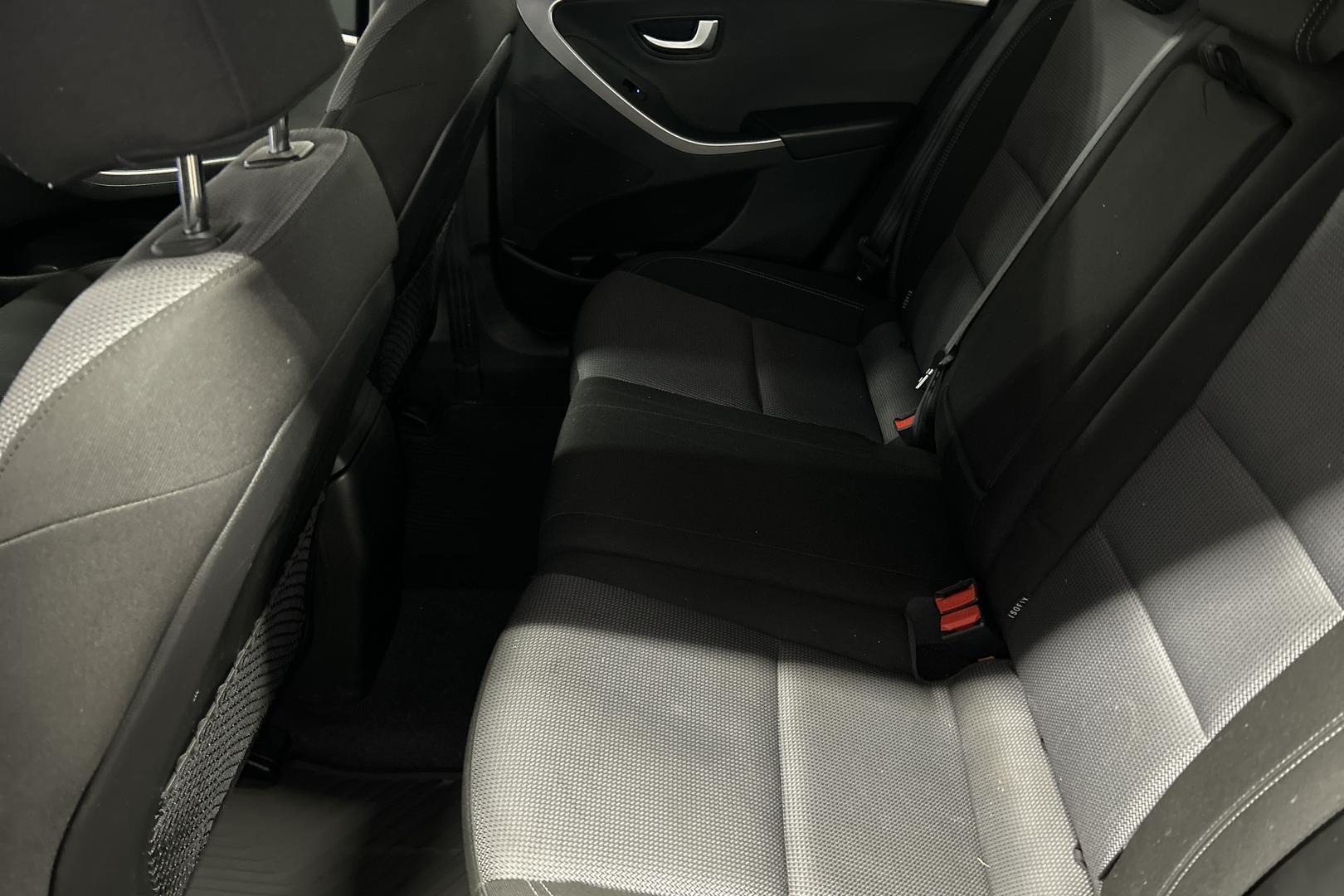 HYUNDAI i30 5d 10