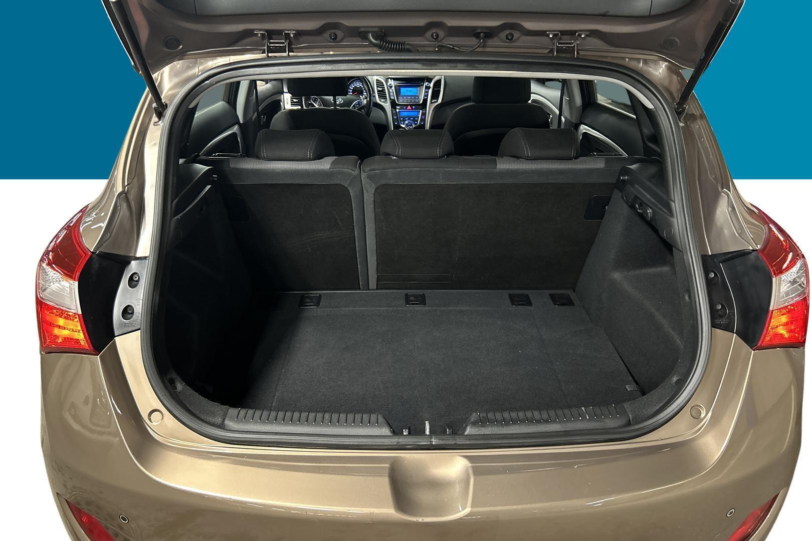 HYUNDAI i30 5d 12